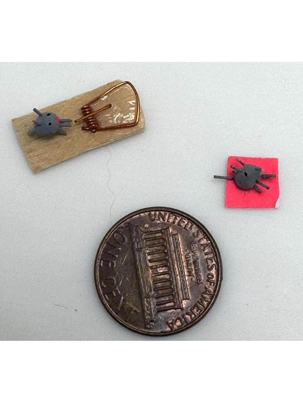 Micro Miniature Mouse Trap Mice Rodent Stable Barn Dollhouse Accessory Rat